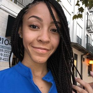 Meet your Posher, Jade